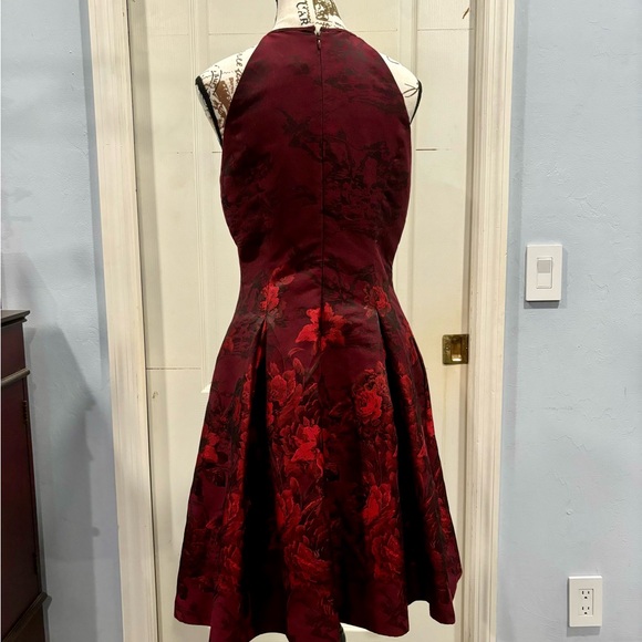 WHBM Red Dress Size 4 - Picture 2 of 6